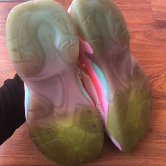 Puma Sophia Webster thunder white ruffle neoprene sneakers pink size 6 GOAT - Picture 6 of 8